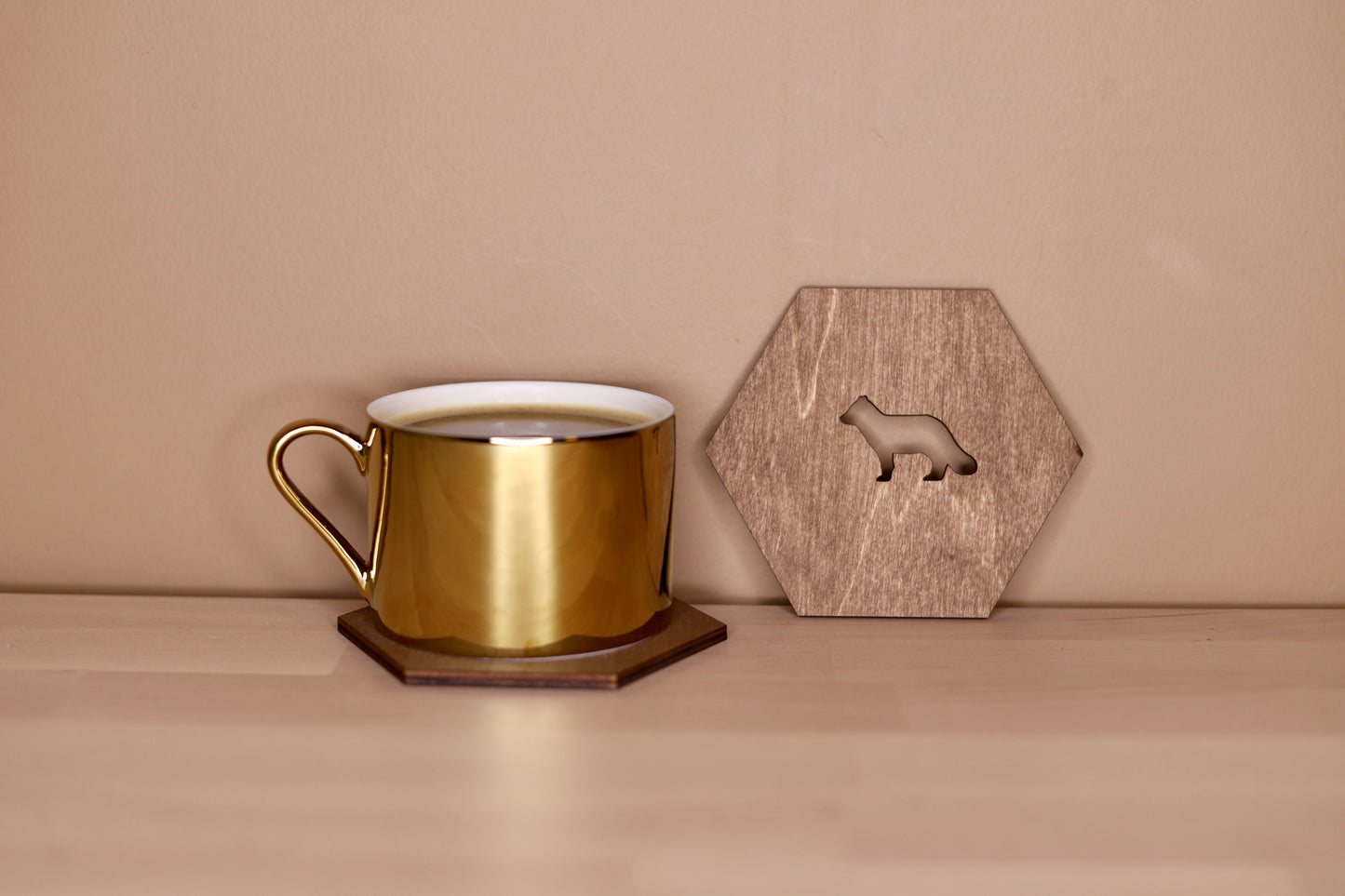 Bordbrikker med nordiske dyremotiv