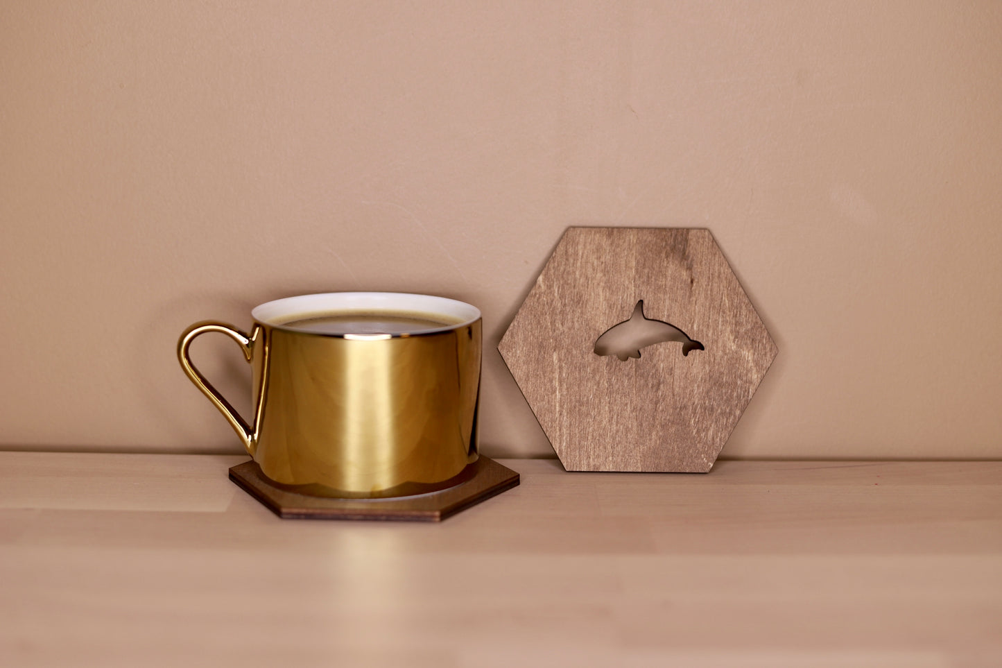 Bordbrikker med nordiske dyremotiv